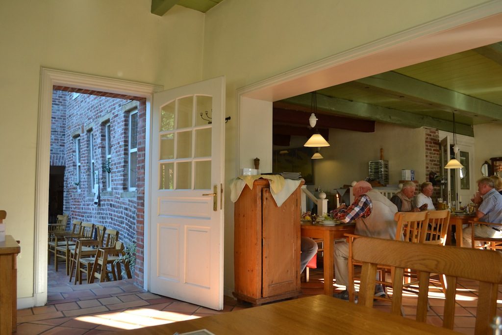 Historisches Ambiente in der alten Brauerei Pilsum