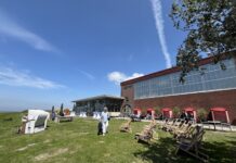 Die Strandlust an der Knock chillen und lecker Essen in Strandkörben