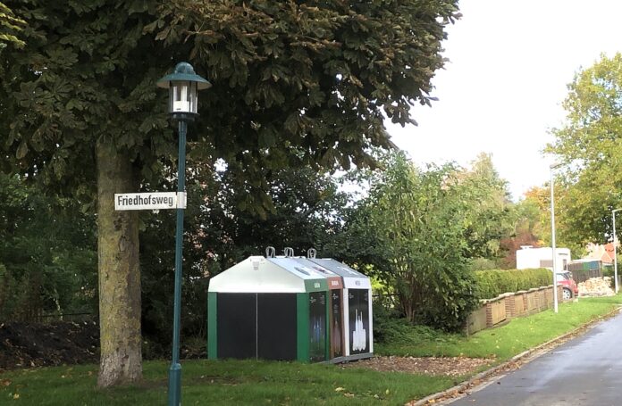 Die Glascontainer in Loquard stehen nun am Friedhofsweg.