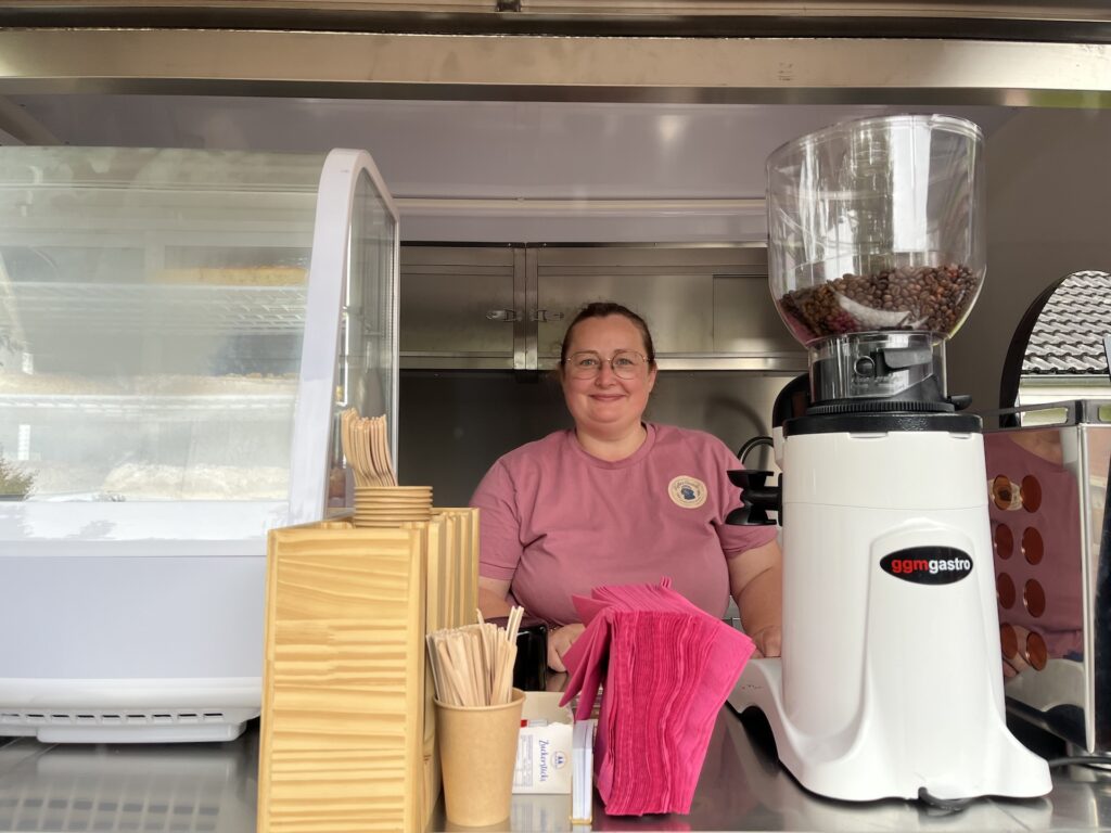 Patricia Remih -Kalles Teetied Cafe in Loquard Krummhörn