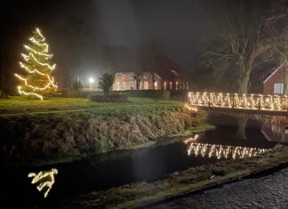 Lichterglanz am Häuptlingssitz: Loquard feiert zum achten Mal unterm Weihnachtsbaum
